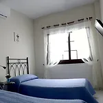 Casa Yoel גרנדילה דה אבונה